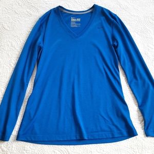 Women's Nike V-Neck Long Sleeve Shirt